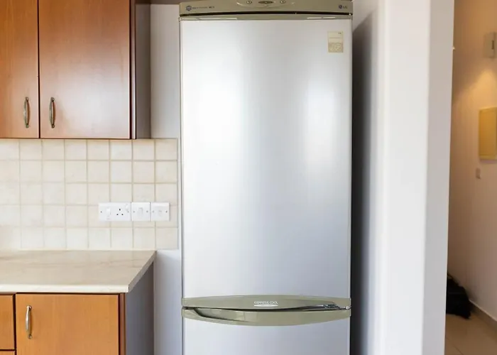 Spacious & Bright With Balcony Apartment *