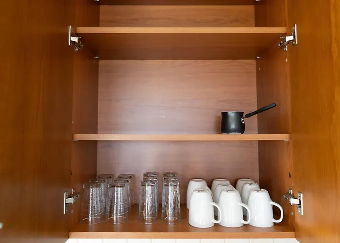 Spacious & Bright With Balcony Lárnaka