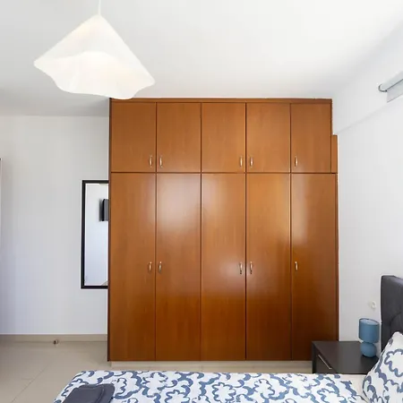 Spacious & Bright With Balcony * Larnaka