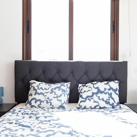 Apartment Spacious & Bright With Balcony *