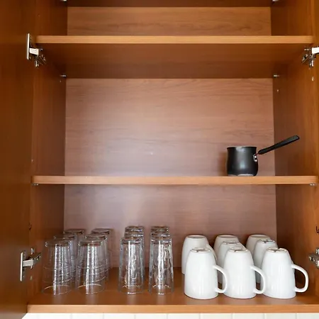 Spacious & Bright With Balcony Larnaca